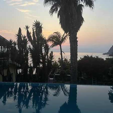 Πανσιόν Bela Vigia 4